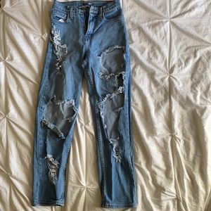 Fashion Nova destroyed denim Mom Jeans size 5